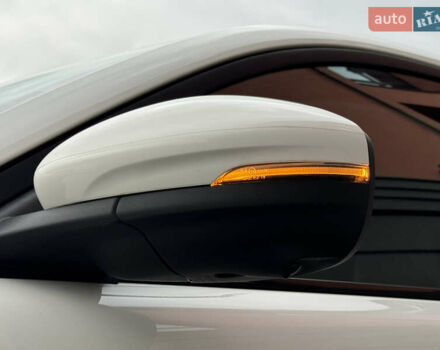 Белый Форд Mustang Mach-E, объемом двигателя 0 л и пробегом 59 тыс. км за 21950 $, фото 30 на Automoto.ua