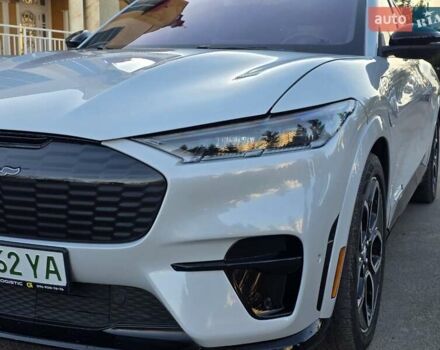 Белый Форд Mustang Mach-E, объемом двигателя 0 л и пробегом 31 тыс. км за 31999 $, фото 34 на Automoto.ua