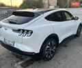 Білий Форд Mustang Mach-E, об'ємом двигуна 0 л та пробігом 48 тис. км за 26100 $, фото 7 на Automoto.ua