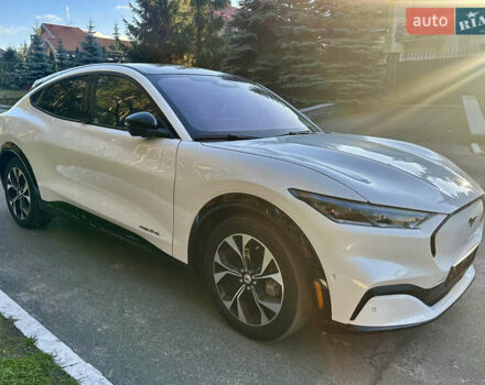 Белый Форд Mustang Mach-E, объемом двигателя 0 л и пробегом 51 тыс. км за 29900 $, фото 12 на Automoto.ua