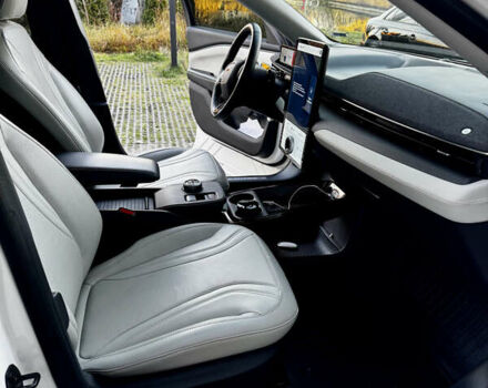 Білий Форд Mustang Mach-E, об'ємом двигуна 0 л та пробігом 42 тис. км за 25300 $, фото 33 на Automoto.ua