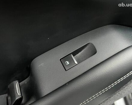 Белый Форд Mustang Mach-E, объемом двигателя 0 л и пробегом 80 тыс. км за 26640 $, фото 28 на Automoto.ua