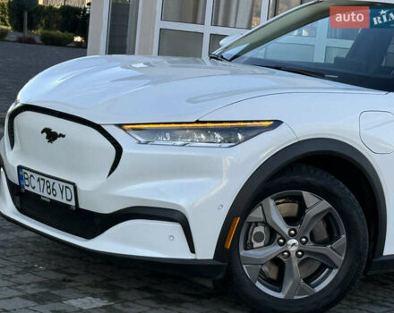Белый Форд Mustang Mach-E, объемом двигателя 0 л и пробегом 60 тыс. км за 22200 $, фото 7 на Automoto.ua
