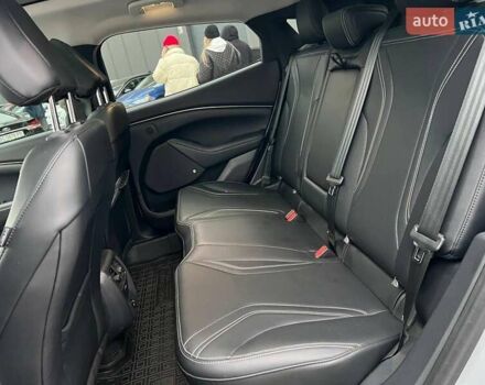 Белый Форд Mustang Mach-E, объемом двигателя 0 л и пробегом 80 тыс. км за 26640 $, фото 29 на Automoto.ua