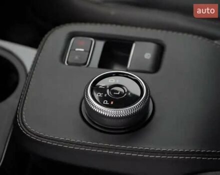 Белый Форд Mustang Mach-E, объемом двигателя 0 л и пробегом 42 тыс. км за 32500 $, фото 2 на Automoto.ua