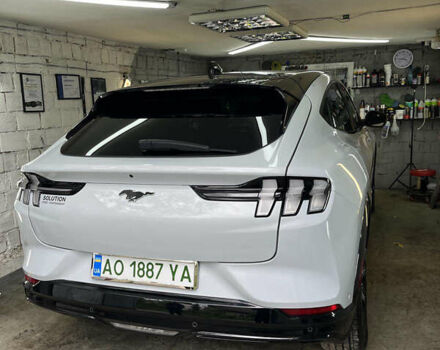 Білий Форд Mustang Mach-E, об'ємом двигуна 0 л та пробігом 22 тис. км за 28500 $, фото 4 на Automoto.ua