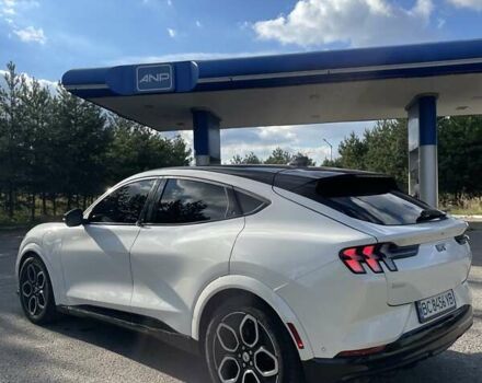 Белый Форд Mustang Mach-E, объемом двигателя 0 л и пробегом 39 тыс. км за 32500 $, фото 5 на Automoto.ua