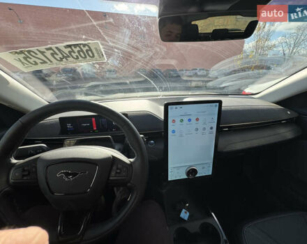 Білий Форд Mustang Mach-E, об'ємом двигуна 0 л та пробігом 90 тис. км за 21500 $, фото 10 на Automoto.ua