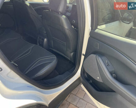 Білий Форд Mustang Mach-E, об'ємом двигуна 0 л та пробігом 48 тис. км за 25100 $, фото 27 на Automoto.ua