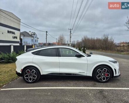 Белый Форд Mustang Mach-E, объемом двигателя 0 л и пробегом 8 тыс. км за 35000 $, фото 27 на Automoto.ua