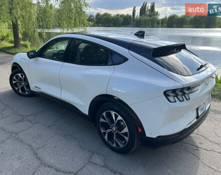 Белый Форд Mustang Mach-E, объемом двигателя 0 л и пробегом 19 тыс. км за 30900 $, фото 9 на Automoto.ua