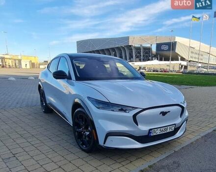 Белый Форд Mustang Mach-E, объемом двигателя 0 л и пробегом 12 тыс. км за 27000 $, фото 5 на Automoto.ua