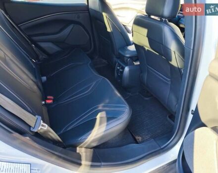 Белый Форд Mustang Mach-E, объемом двигателя 0 л и пробегом 8 тыс. км за 26900 $, фото 14 на Automoto.ua