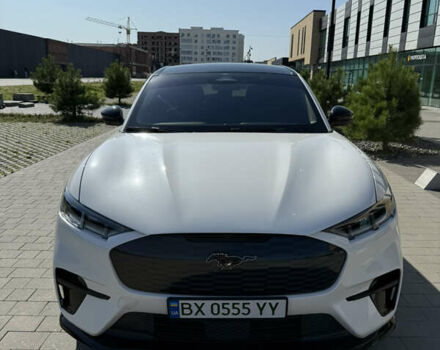 Белый Форд Mustang Mach-E, объемом двигателя 0 л и пробегом 23 тыс. км за 42700 $, фото 21 на Automoto.ua