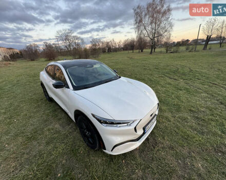 Білий Форд Mustang Mach-E, об'ємом двигуна 0 л та пробігом 39 тис. км за 25500 $, фото 24 на Automoto.ua