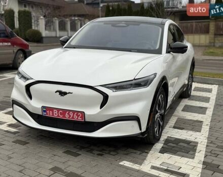 Білий Форд Mustang Mach-E, об'ємом двигуна 0 л та пробігом 34 тис. км за 29500 $, фото 2 на Automoto.ua