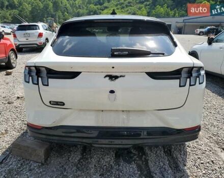 Белый Форд Mustang Mach-E, объемом двигателя 0 л и пробегом 17 тыс. км за 10200 $, фото 5 на Automoto.ua