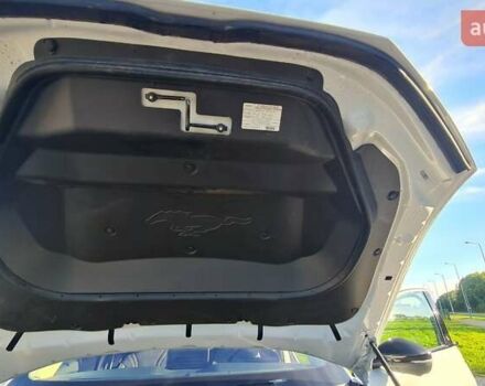 Белый Форд Mustang Mach-E, объемом двигателя 0 л и пробегом 12 тыс. км за 27000 $, фото 30 на Automoto.ua