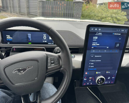 Білий Форд Mustang Mach-E, об'ємом двигуна 0 л та пробігом 39 тис. км за 25500 $, фото 29 на Automoto.ua