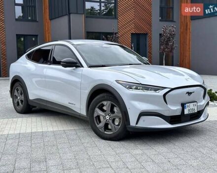 Белый Форд Mustang Mach-E, объемом двигателя 0 л и пробегом 9 тыс. км за 25700 $, фото 3 на Automoto.ua