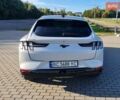 Белый Форд Mustang Mach-E, объемом двигателя 0 л и пробегом 12 тыс. км за 27000 $, фото 19 на Automoto.ua
