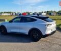 Белый Форд Mustang Mach-E, объемом двигателя 0 л и пробегом 12 тыс. км за 27000 $, фото 13 на Automoto.ua