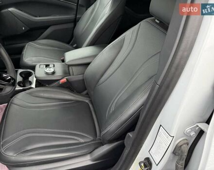 Білий Форд Mustang Mach-E, об'ємом двигуна 0 л та пробігом 6 тис. км за 28500 $, фото 12 на Automoto.ua