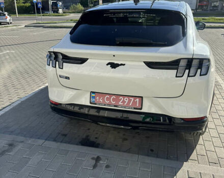 Белый Форд Mustang Mach-E, объемом двигателя 0 л и пробегом 24 тыс. км за 29000 $, фото 13 на Automoto.ua