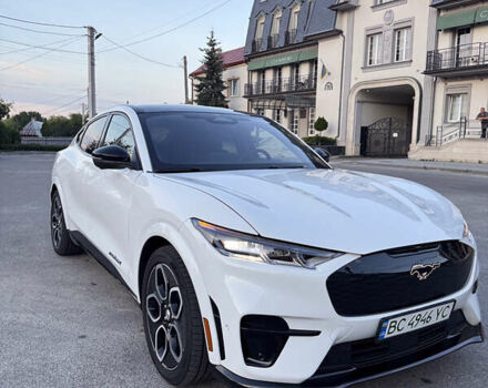 Белый Форд Mustang Mach-E, объемом двигателя 0 л и пробегом 7 тыс. км за 32000 $, фото 11 на Automoto.ua