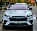Білий Форд Mustang Mach-E, об'ємом двигуна 0 л та пробігом 11 тис. км за 32700 $, фото 1 на Automoto.ua