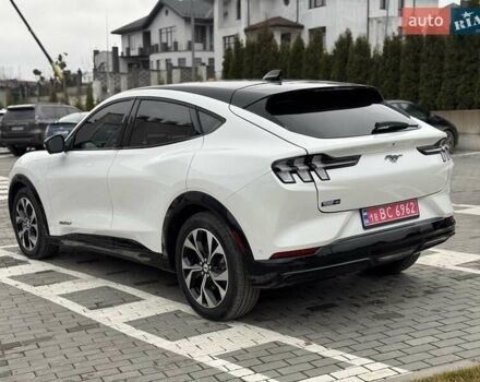 Білий Форд Mustang Mach-E, об'ємом двигуна 0 л та пробігом 34 тис. км за 29500 $, фото 6 на Automoto.ua