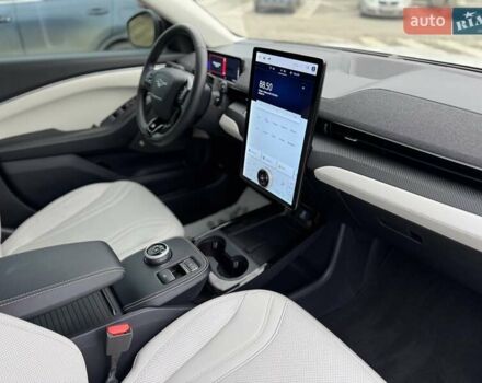 Білий Форд Mustang Mach-E, об'ємом двигуна 0 л та пробігом 34 тис. км за 29500 $, фото 22 на Automoto.ua