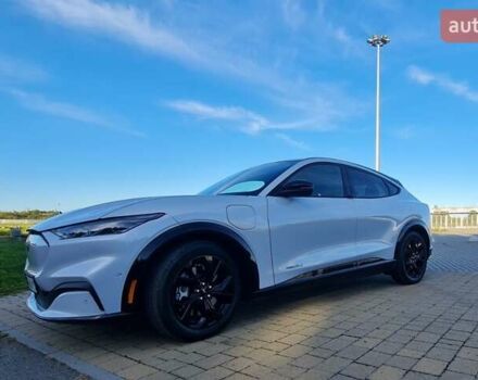 Белый Форд Mustang Mach-E, объемом двигателя 0 л и пробегом 12 тыс. км за 27000 $, фото 28 на Automoto.ua