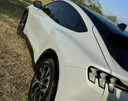 Белый Форд Mustang Mach-E, объемом двигателя 0 л и пробегом 31 тыс. км за 31000 $, фото 7 на Automoto.ua