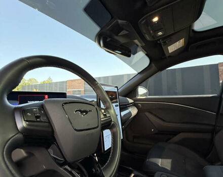 Белый Форд Mustang Mach-E, объемом двигателя 0 л и пробегом 23 тыс. км за 42700 $, фото 57 на Automoto.ua