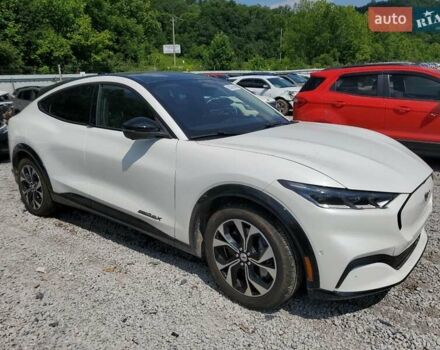 Белый Форд Mustang Mach-E, объемом двигателя 0 л и пробегом 17 тыс. км за 10200 $, фото 3 на Automoto.ua