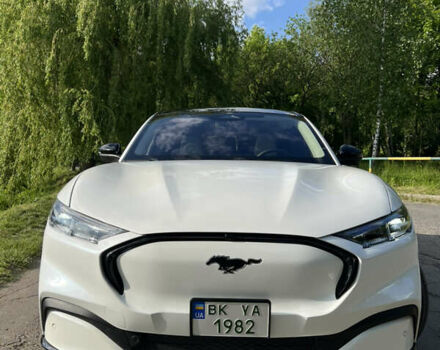 Белый Форд Mustang Mach-E, объемом двигателя 0 л и пробегом 19 тыс. км за 30900 $, фото 4 на Automoto.ua
