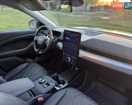 Білий Форд Mustang Mach-E, об'ємом двигуна 0 л та пробігом 39 тис. км за 25500 $, фото 26 на Automoto.ua