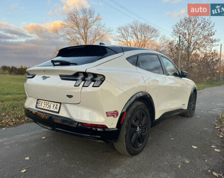 Білий Форд Mustang Mach-E, об'ємом двигуна 0 л та пробігом 39 тис. км за 25500 $, фото 4 на Automoto.ua