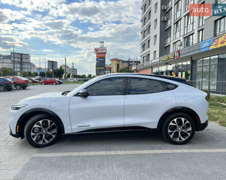 Белый Форд Mustang Mach-E, объемом двигателя 0 л и пробегом 20 тыс. км за 28800 $, фото 10 на Automoto.ua
