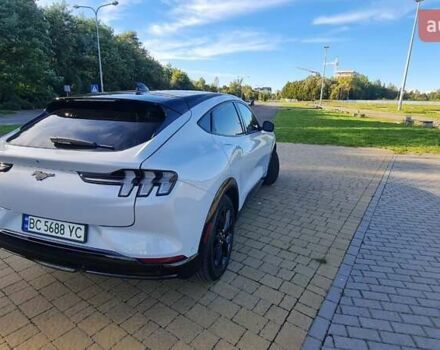 Белый Форд Mustang Mach-E, объемом двигателя 0 л и пробегом 12 тыс. км за 27000 $, фото 7 на Automoto.ua