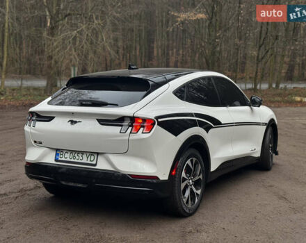 Білий Форд Mustang Mach-E, об'ємом двигуна 0 л та пробігом 8 тис. км за 26700 $, фото 3 на Automoto.ua