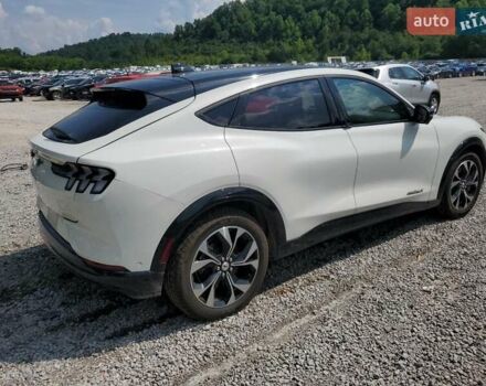 Белый Форд Mustang Mach-E, объемом двигателя 0 л и пробегом 17 тыс. км за 10200 $, фото 1 на Automoto.ua