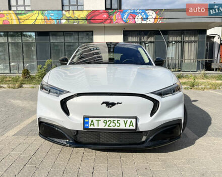 Белый Форд Mustang Mach-E, объемом двигателя 0 л и пробегом 20 тыс. км за 28800 $, фото 2 на Automoto.ua