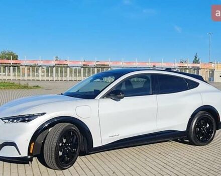 Белый Форд Mustang Mach-E, объемом двигателя 0 л и пробегом 12 тыс. км за 27000 $, фото 34 на Automoto.ua