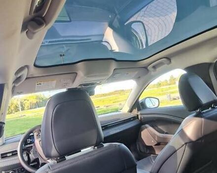 Белый Форд Mustang Mach-E, объемом двигателя 0 л и пробегом 12 тыс. км за 27000 $, фото 37 на Automoto.ua