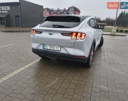 Белый Форд Mustang Mach-E, объемом двигателя 0 л и пробегом 15 тыс. км за 24500 $, фото 8 на Automoto.ua