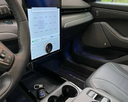 Білий Форд Mustang Mach-E, об'ємом двигуна 0 л та пробігом 14 тис. км за 29800 $, фото 32 на Automoto.ua