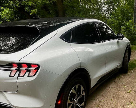 Білий Форд Mustang Mach-E, об'ємом двигуна 0 л та пробігом 14 тис. км за 29800 $, фото 9 на Automoto.ua