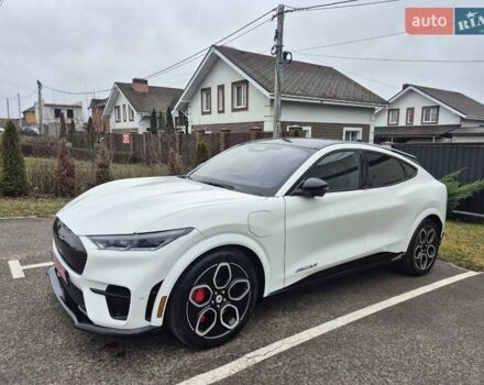 Белый Форд Mustang Mach-E, объемом двигателя 0 л и пробегом 8 тыс. км за 35000 $, фото 24 на Automoto.ua